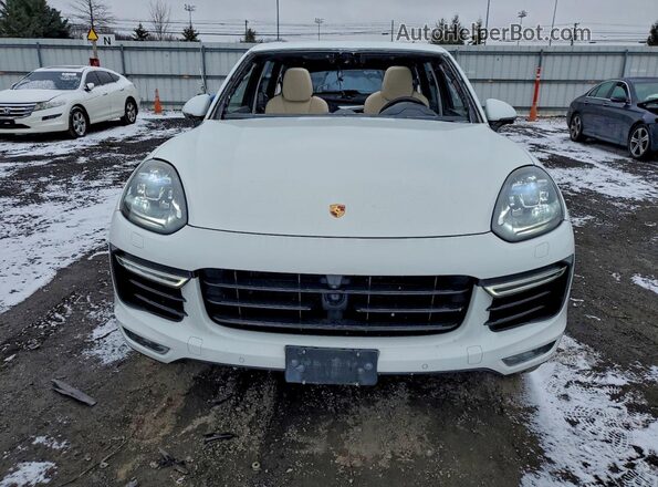 WP1AC2A27GLA86602 2016 PORSCHE CAYENNE Белый Вид спереди