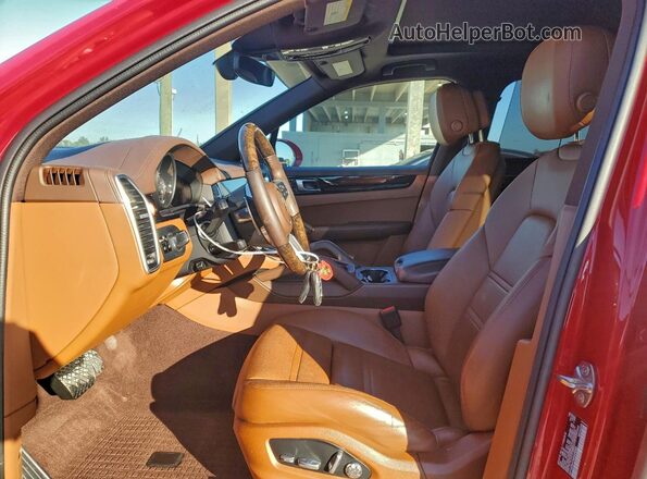 WP1AE2AY2MDA24223 2021 PORSCHE CAYENNE Red წინა სალონის ხედი