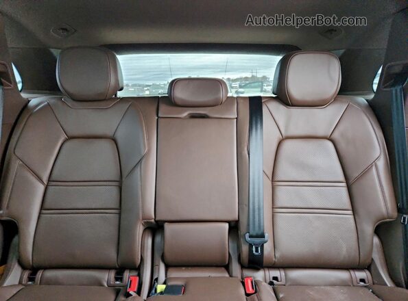 WP1AE2AY3MDA24764 2021 PORSCHE CAYENNE Charcoal Vista de los asientos traseros