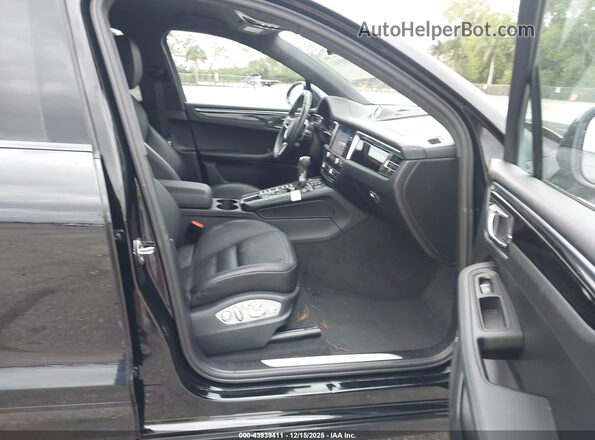 WP1AF2A51MLB60223 2021 PORSCHE MACAN Black Widok wnętrza z przodu