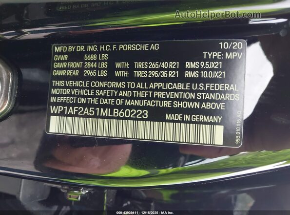 WP1AF2A51MLB60223 2021 PORSCHE MACAN Black Widok komory silnika
