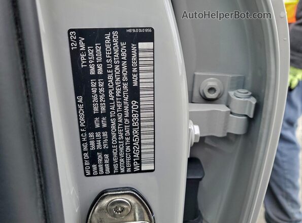 WP1AG2A5XRLB38709 2024 PORSCHE MACAN Серый Вид подкапотного пространства