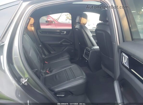 WP1BA2AY3LDA47394 2020 PORSCHE CAYENNE Серый Вид наклейки с VIN-кодом