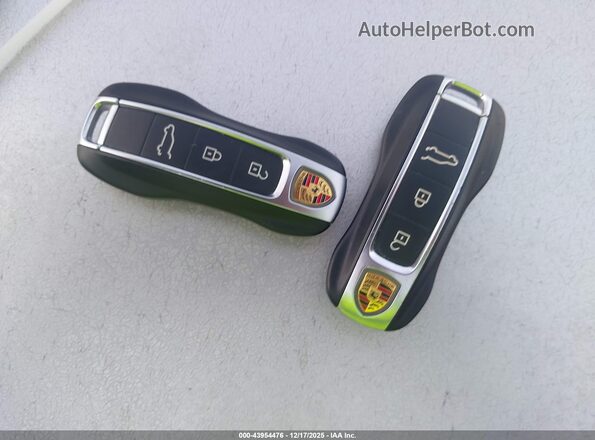WP1BA2AY3LDA47394 2020 PORSCHE CAYENNE Серый Вид панели приборов