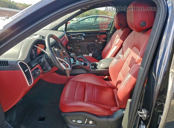 WP1BE2AY3MDA44176 2021 PORSCHE CAYENNE Черный Вид салона спереди