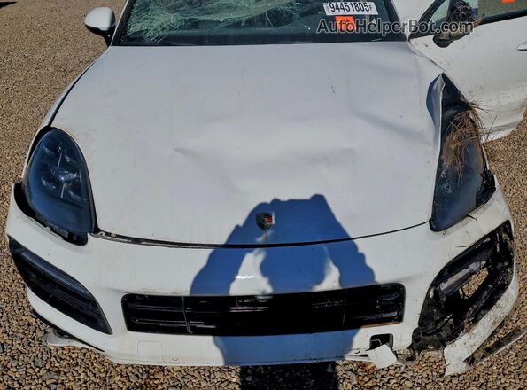 WP1BG2AY6MDA49558 2021 PORSCHE CAYENNE White Widok wnętrza z tyłu