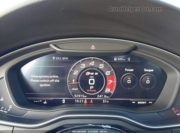 WUABWCF58KA902276 2019 AUDI RS5 Red Widok tylnych siedzeń