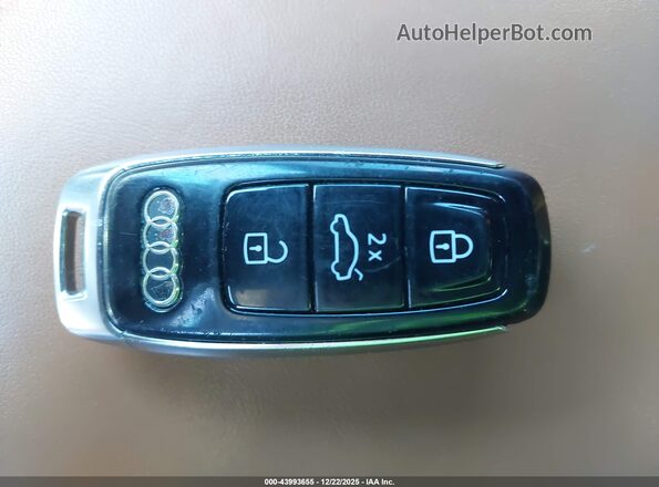 WUAPCBF26MN905722 2021 AUDI RS7 Silver Widok deski rozdzielczej