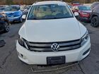2016 Volkswagen Tiguan S Белый vin: WVGAV7AX9GW575288
