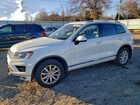 2017 Volkswagen Touareg Sport White vin: WVGEF7BP3HD001683