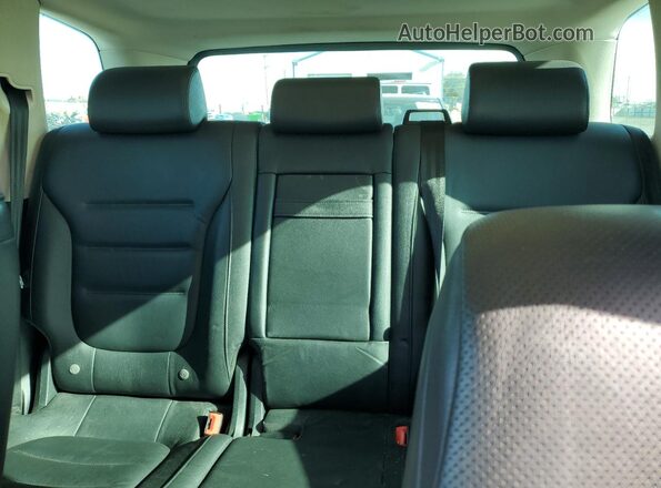 WVGEF9BP7GD010865 2016 VOLKSWAGEN TOUAREG Черный Вид задних сидений