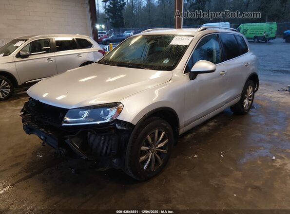 WVGEP9BP3GD001450 2016 VOLKSWAGEN TOUAREG Серый Передняя левая четверть