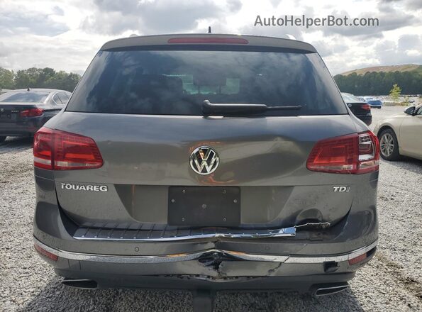 WVGEP9BPXGD002689 2016 VOLKSWAGEN TOUAREG Серый Вид сзади