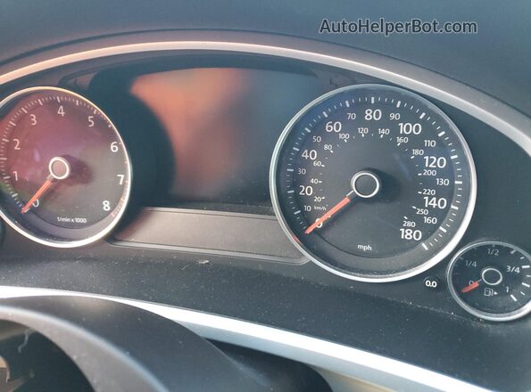 WVGGF7BP4HD004679 2017 VOLKSWAGEN TOUAREG Синий Вид щитка приборов