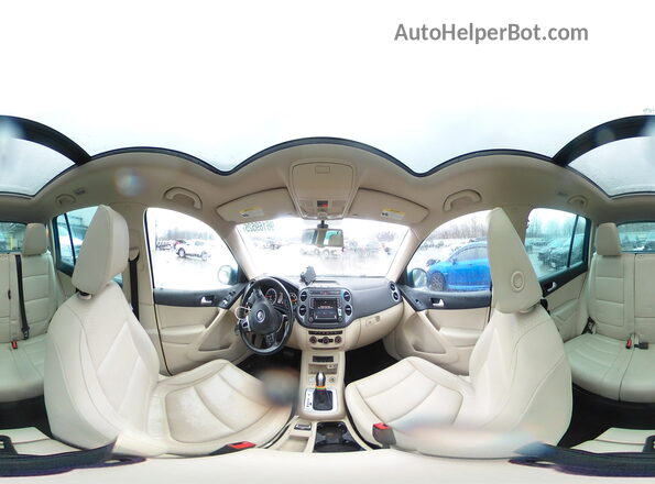 WVGSV7AX8HK002931 2017 VOLKSWAGEN TIGUAN Синий 