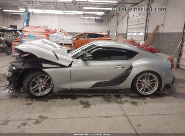 WZ1DB0C03NW051201 2022 TOYOTA GR SUPRA Серебряный Панорамный вид салона 360°