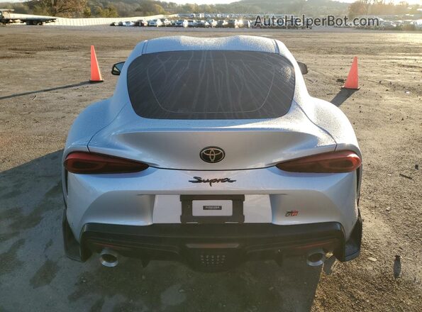 WZ1DB0C07MW042693 2021 TOYOTA SUPRA Серебряный Вид сзади