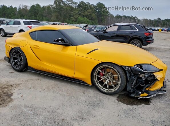 WZ1DB0C09MW043280 2021 TOYOTA SUPRA Желтый Передняя правая четверть