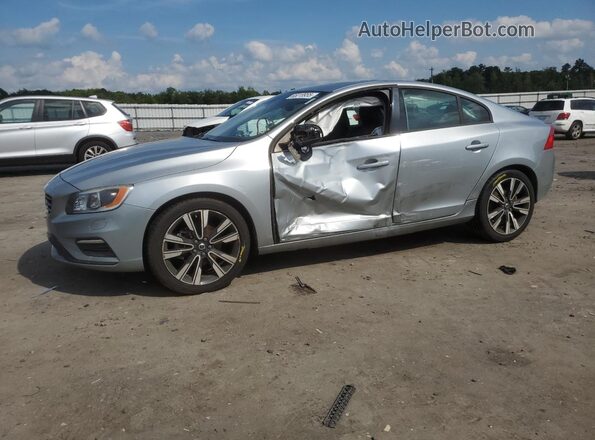 YV126MFL4J2452064 2018 VOLVO S60 Silver Przód lewy
