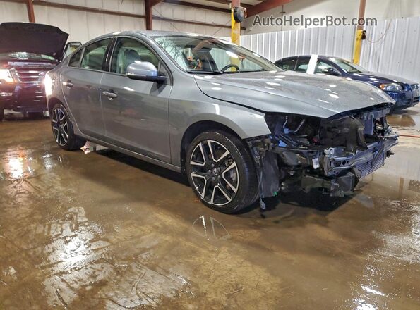 YV140MTL1J2457799 2018 VOLVO S60 Серый Передняя правая четверть