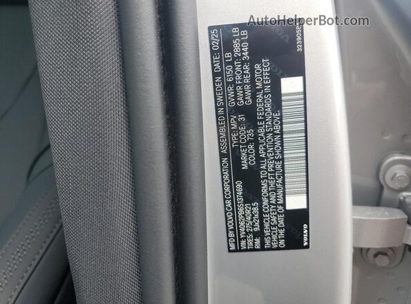 YV4062PB6S1374690 2025 VOLVO XC90 Silver Widok naklejki z numerem VIN