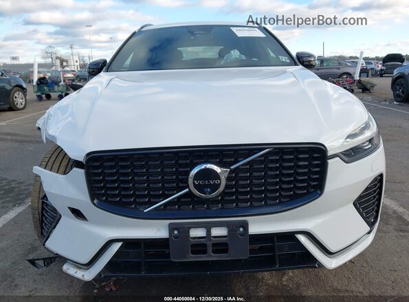 YV4062RM6N1905972 2022 VOLVO XC60 Белый Вид щитка приборов