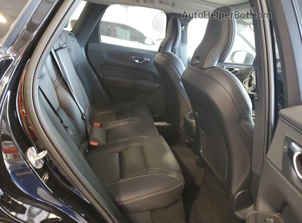 YV4062RX7P1337647 2023 VOLVO XC60 Black Вид задньої частини салону