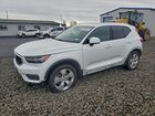 2022 Volvo Xc40 T5 Momentum White vin: YV4162UK2N2643775