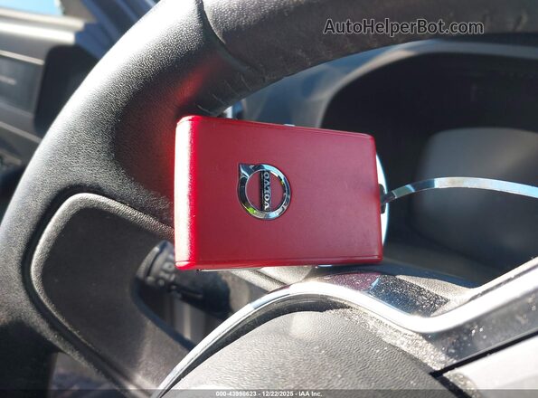 YV4162XZ2K2007667 2019 VOLVO XC40 Silver Vista del salpicadero