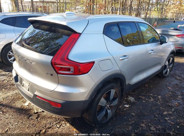 YV4162XZ2K2007667 2019 VOLVO XC40 Silver Trasero derecho
