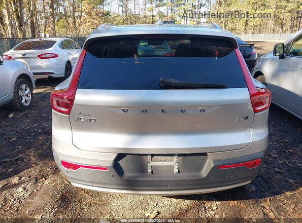 YV4162XZ2K2007667 2019 VOLVO XC40 Silver 