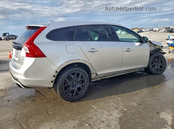 YV440MWKXH1035424 2017 VOLVO V60 Серебряный Задняя правая четверть