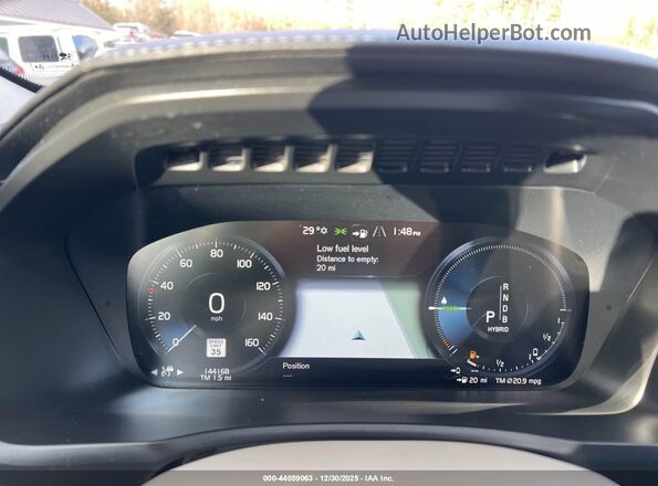 YV4BC0PL8H1109373 2017 VOLVO XC90 HYBRID White უკანა სავარძლების ხედი