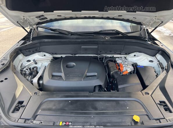 YV4BC0PL8H1109373 2017 VOLVO XC90 HYBRID White უკანა ხედი
