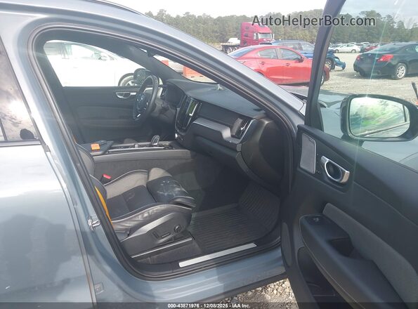YV4BK0DP7N1941339 2022 VOLVO XC60 RECHARGE PLUG-IN HYBRID Gray Vista interior delantera