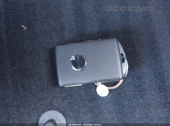 YV4BR0DM3N1965512 2022 VOLVO XC60 RECHARGE PLUG-IN HYBRID Gray Widok deski rozdzielczej