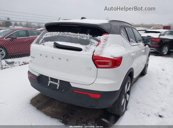 YV4ED3UM3P2002278 2023 VOLVO XC40 RECHARGE PURE ELECTRIC White უკანა მარჯვენა