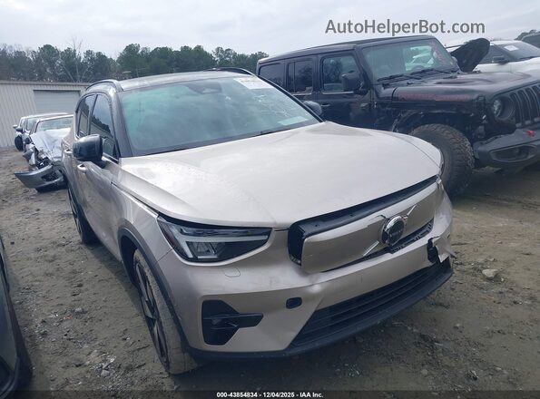 YV4ED3UW2P2070931 2023 VOLVO XC40 RECHARGE PURE ELECTRIC Бежевый Передняя правая четверть