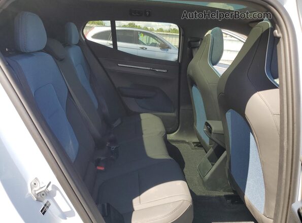 YV4EK3ZK9SS147749 2025 VOLVO EX30 Белый Вид задней части салона