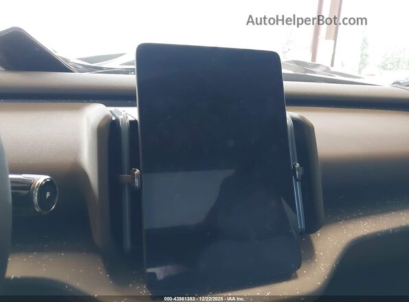 YV4EK3ZL1SS157023 2025 VOLVO EX30 Черный Вид задних сидений