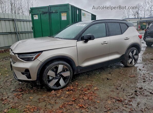 YV4ER3XM3R2234606 2024 VOLVO XC40 Серебряный Передняя левая четверть