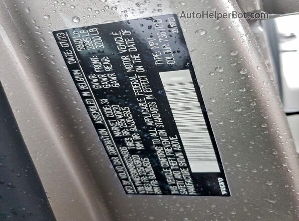 YV4ER3XM3R2234606 2024 VOLVO XC40 Серебряный Панорамный вид салона 360°