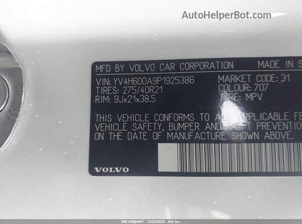YV4H600A9P1925386 2023 VOLVO XC90 RECHARGE PLUG-IN HYBRID White Widok komory silnika
