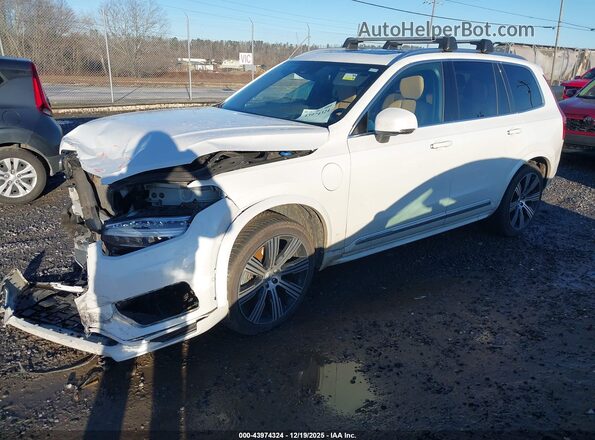 YV4H60CL2N1847169 2022 VOLVO XC90 RECHARGE PLUG-IN HYBRID Белый Передняя левая четверть