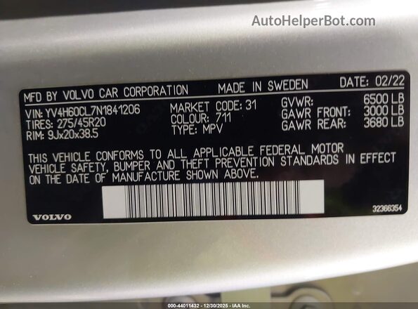YV4H60CL7N1841206 2022 VOLVO XC90 RECHARGE PLUG-IN HYBRID Серебряный Вид подкапотного пространства