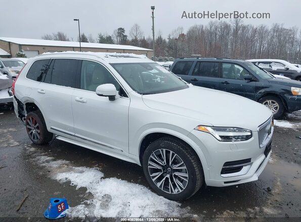 YV4H60PE6S1292458 2025 VOLVO XC90 PLUG-IN HYBRID Белый Передняя правая четверть