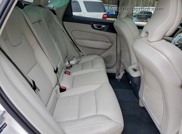 YV4L12DW1P1300670 2023 VOLVO XC60 White Vista interior trasera