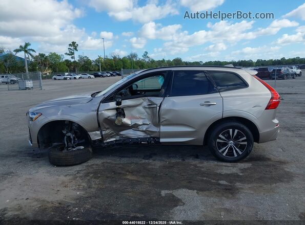 YV4L12RKXR1924749 2024 VOLVO XC60 Champagne 