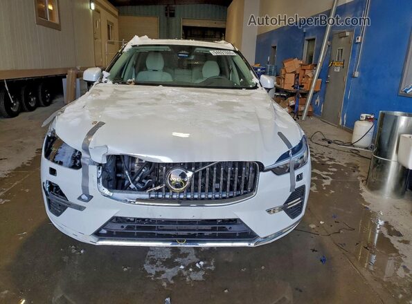 YV4L12RN3P1346159 2023 VOLVO XC60 White Vista frontal