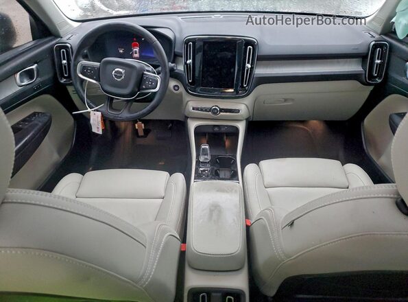 YV4L12UCXT2676309 2026 VOLVO XC40 Серый Вид панели приборов